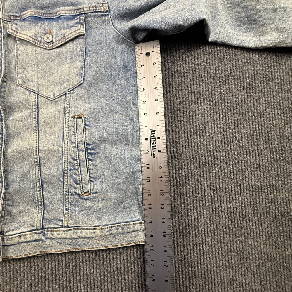 NWT Abercrombie & Fitch Womens Size Medium Light Wash Denim Jacket K1144-2116‎ - Picture 5 of 15